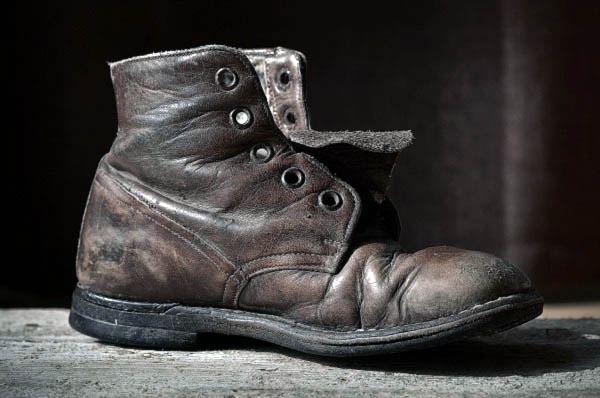 How To Keep Shoes From Dry Rotting? Essential Steps & Superb Tips To Avoid It - SootheYourFeet.com