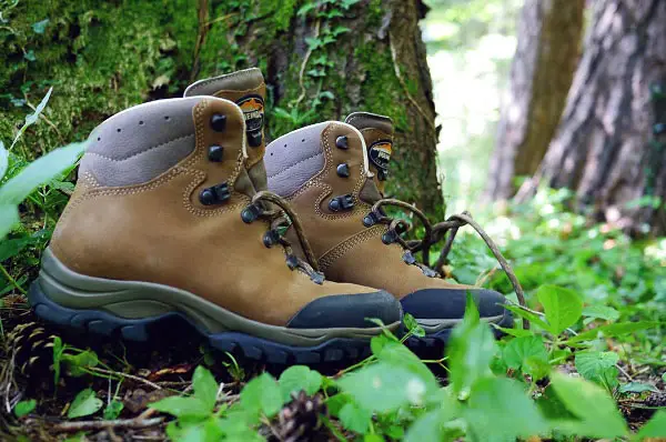 best hiking boots for high arches