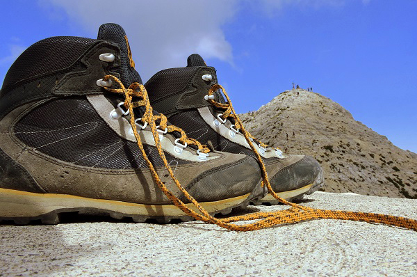 best hiking boots for narrow feet